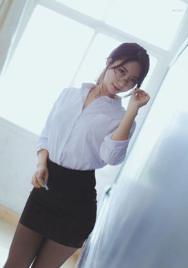 青青河边草直播免费观看_1080手机在线观看