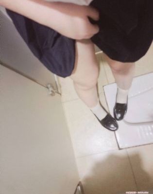尤物在线看_无删减完整版在线观看