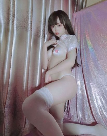 扒开女人下面两片毛茸茸_1080电影在线观看